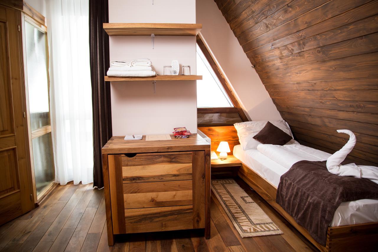 Hotel Babino Brdo Derventa Exterior photo