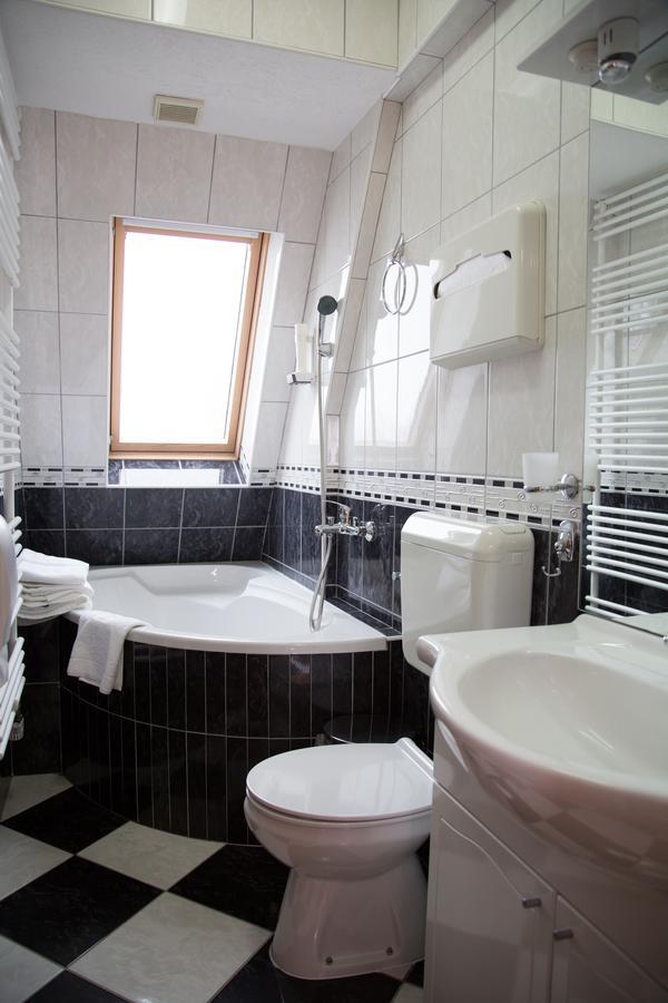 Hotel Babino Brdo Derventa Exterior photo